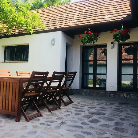 Rakoczi12 Vendeghaz Villa Holloko Exterior photo