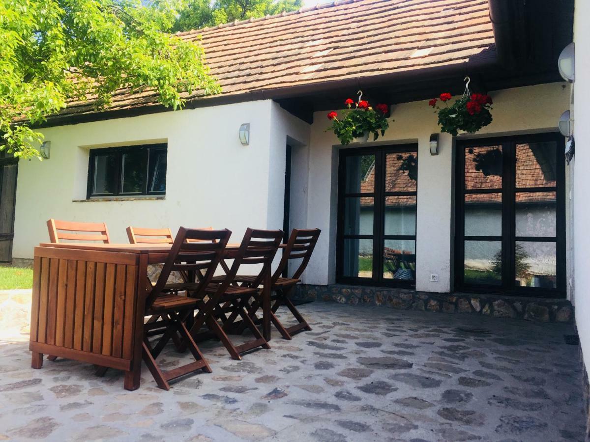 Rakoczi12 Vendeghaz Holiday home Holloko